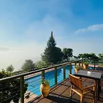 Boix De Hotel Peramola