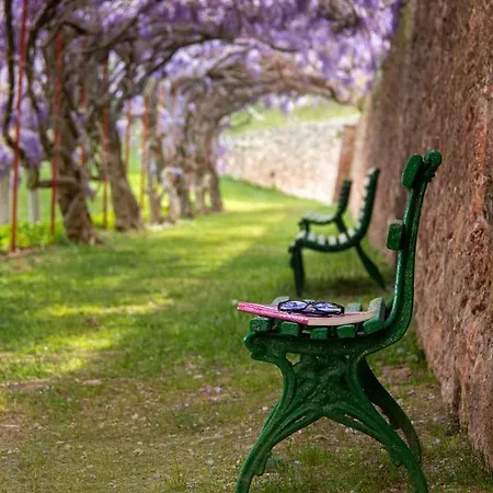 Boix De Hotel Peramola